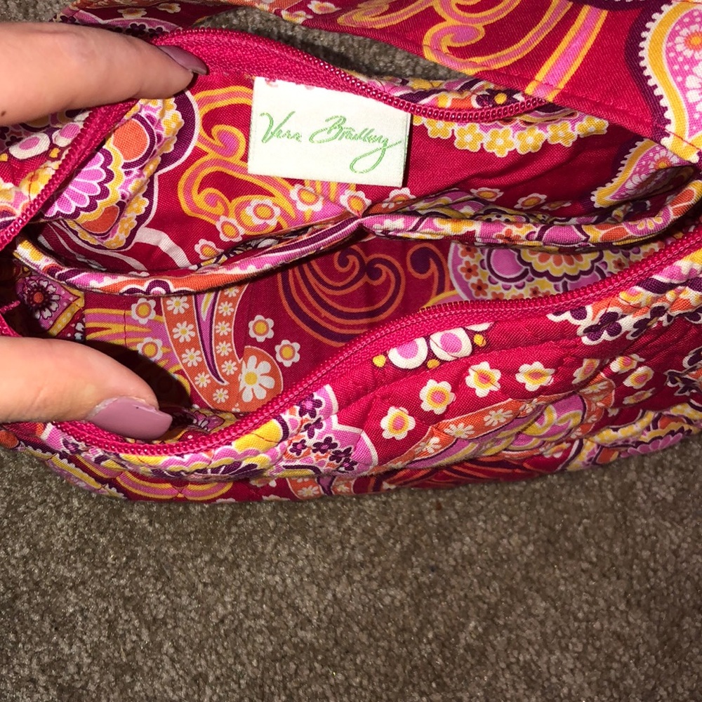VERA BRADLEY HAND BAG - Picture 4 of 4